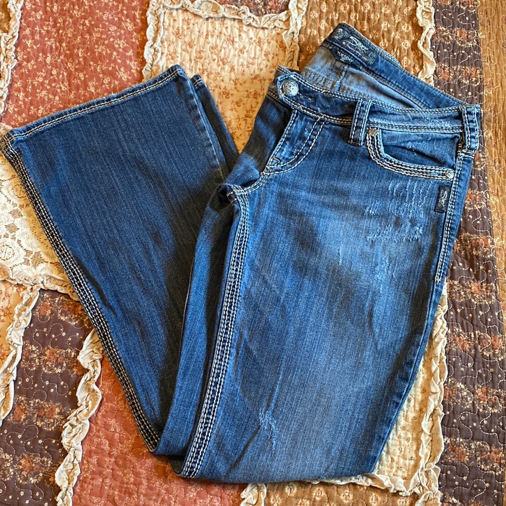 Silver jeans Tuesday 22”